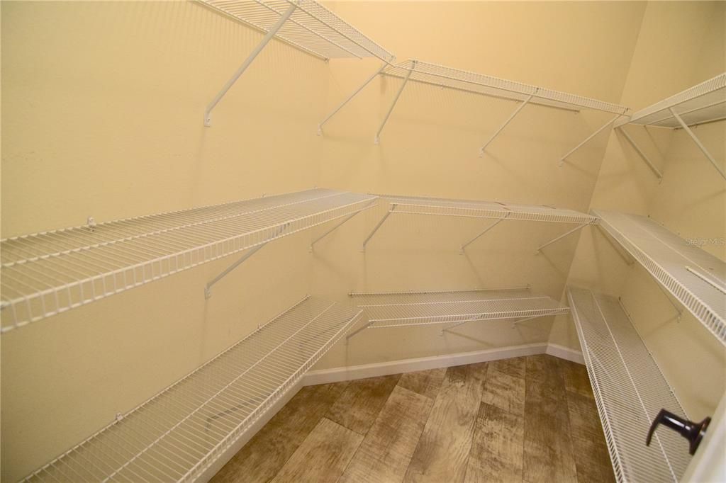 For Sale: $144,900 (2 beds, 2 baths, 1344 Square Feet)