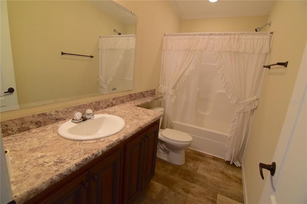 For Sale: $144,900 (2 beds, 2 baths, 1344 Square Feet)