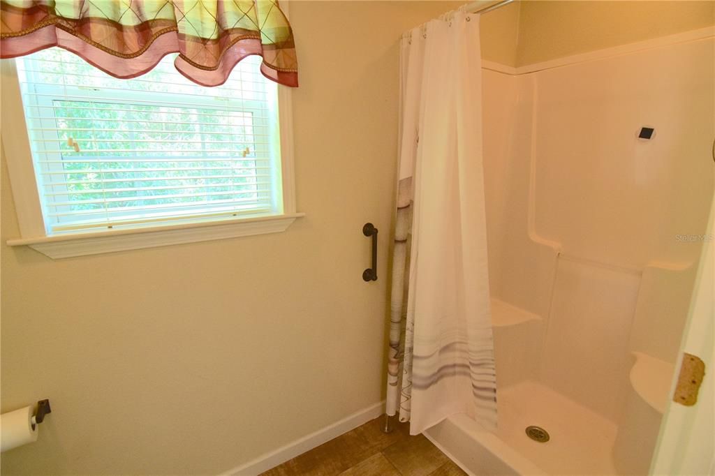 For Sale: $144,900 (2 beds, 2 baths, 1344 Square Feet)