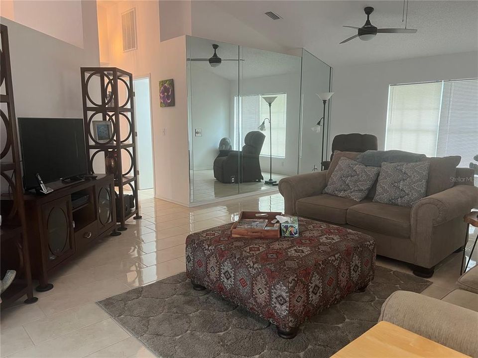 Active With Contract: $2,350 (2 beds, 2 baths, 1490 Square Feet)