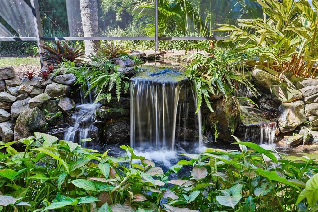 合同活跃: $399,900 (4 贝兹, 2 浴室, 2322 平方英尺)