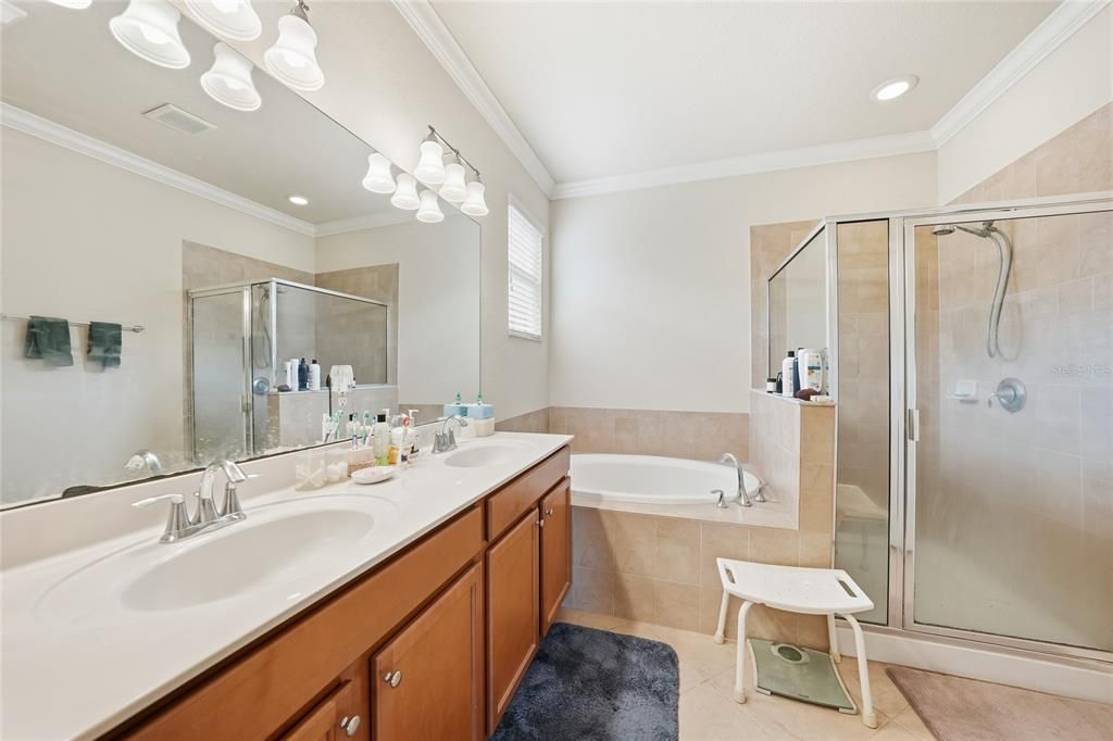 For Sale: $475,000 (4 beds, 3 baths, 2025 Square Feet)