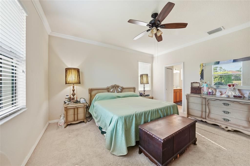 For Sale: $475,000 (4 beds, 3 baths, 2025 Square Feet)