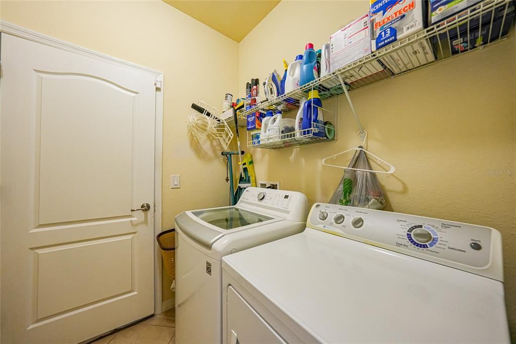 For Sale: $475,000 (4 beds, 3 baths, 2025 Square Feet)