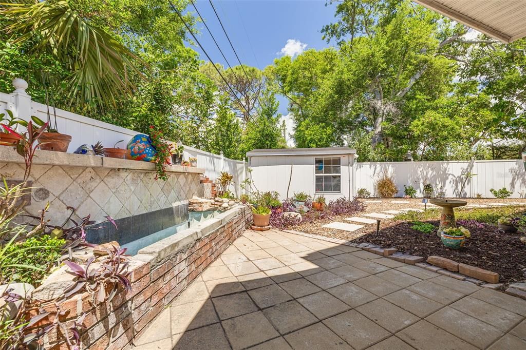 Active With Contract: $400,000 (3 beds, 2 baths, 1670 Square Feet)