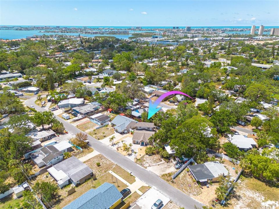 Active With Contract: $400,000 (3 beds, 2 baths, 1670 Square Feet)