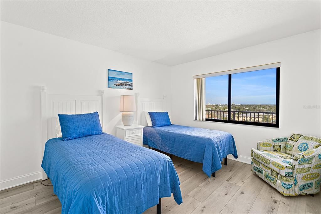 На продажу: $595,000 (2 спален, 2 ванн, 1145 Квадратных фут)