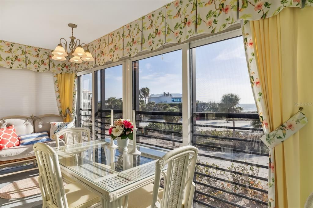 待售: $895,000 (1 贝兹, 1 浴室, 750 平方英尺)