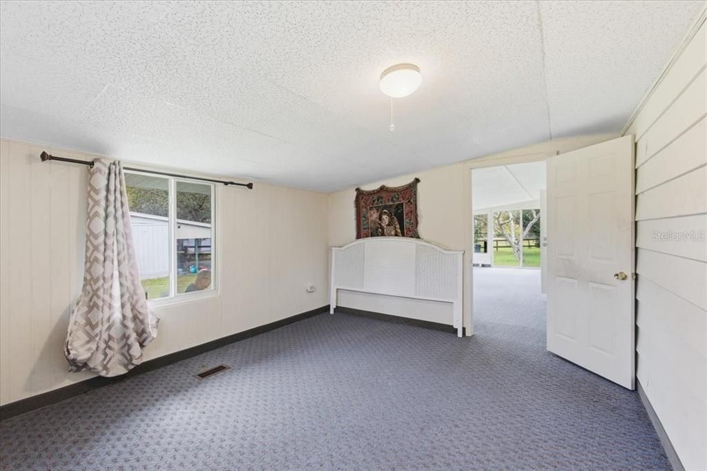 For Sale: $170,000 (2 beds, 2 baths, 1416 Square Feet)