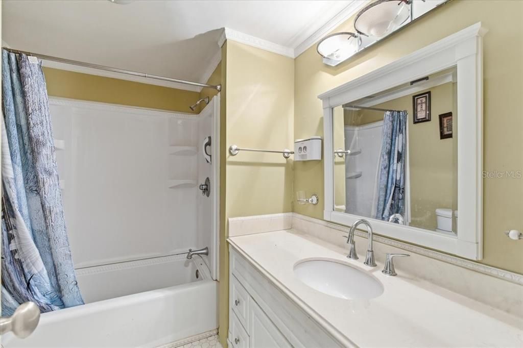 For Sale: $170,000 (2 beds, 2 baths, 1416 Square Feet)