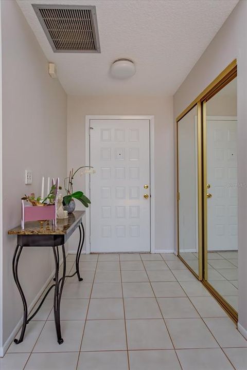 На продажу: $350,000 (3 спален, 2 ванн, 1300 Квадратных фут)