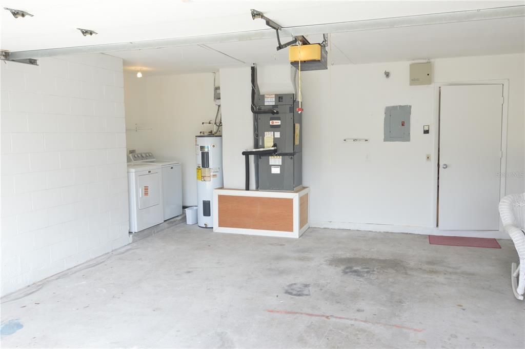 На продажу: $350,000 (3 спален, 2 ванн, 1300 Квадратных фут)