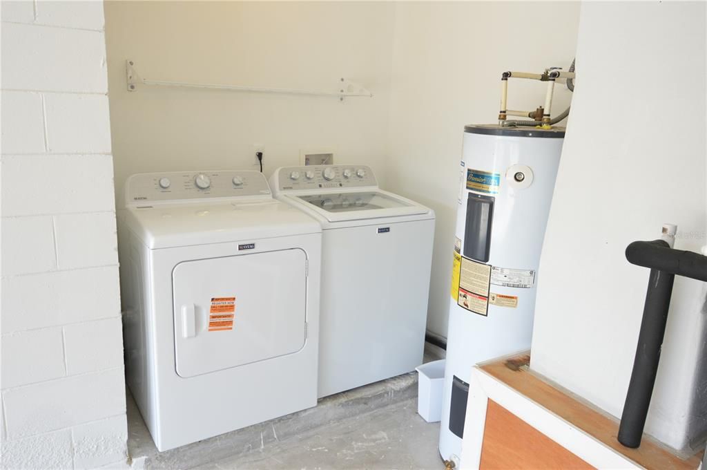 На продажу: $350,000 (3 спален, 2 ванн, 1300 Квадратных фут)