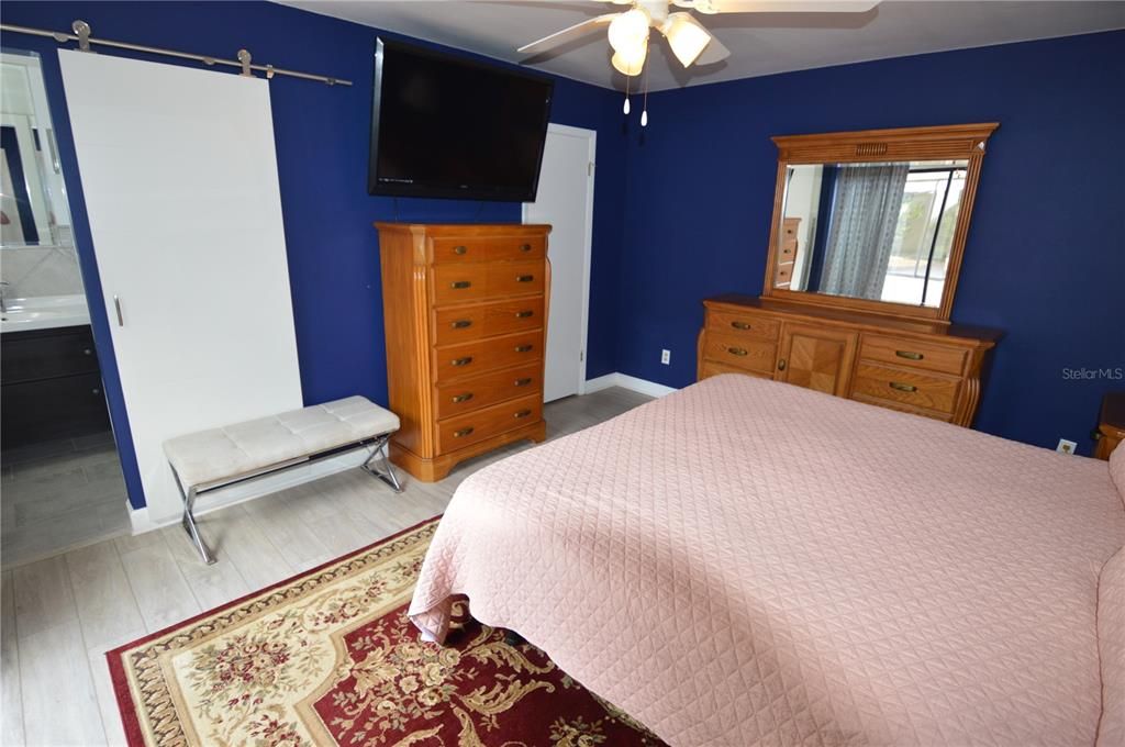 На продажу: $350,000 (3 спален, 2 ванн, 1300 Квадратных фут)