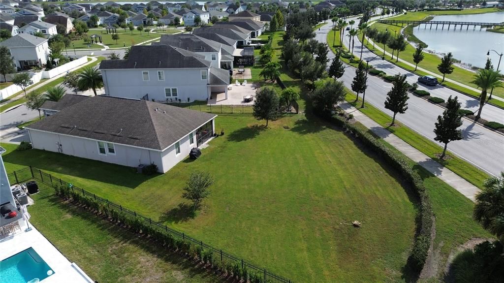 For Sale: $550,000 (4 beds, 3 baths, 2166 Square Feet)