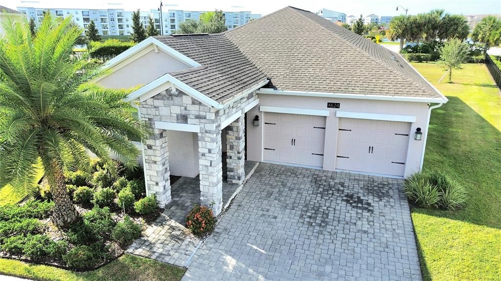 For Sale: $550,000 (4 beds, 3 baths, 2166 Square Feet)