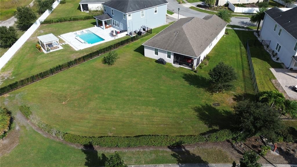 For Sale: $550,000 (4 beds, 3 baths, 2166 Square Feet)