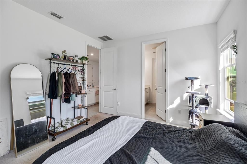 待售: $410,000 (3 贝兹, 2 浴室, 1548 平方英尺)