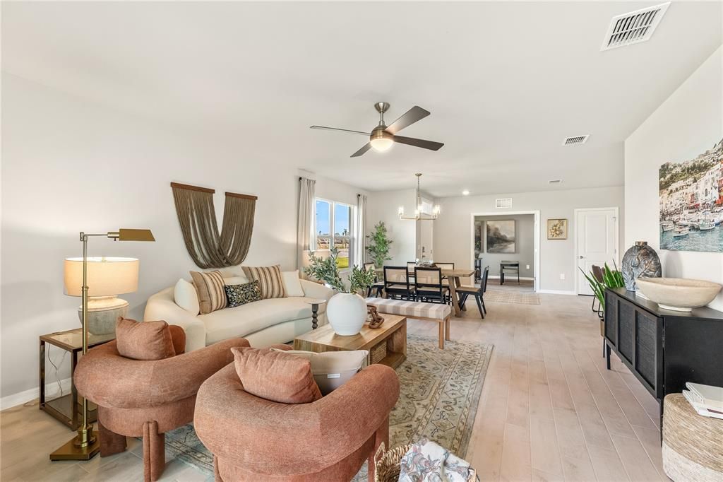 For Sale: $293,920 (2 beds, 2 baths, 1503 Square Feet)