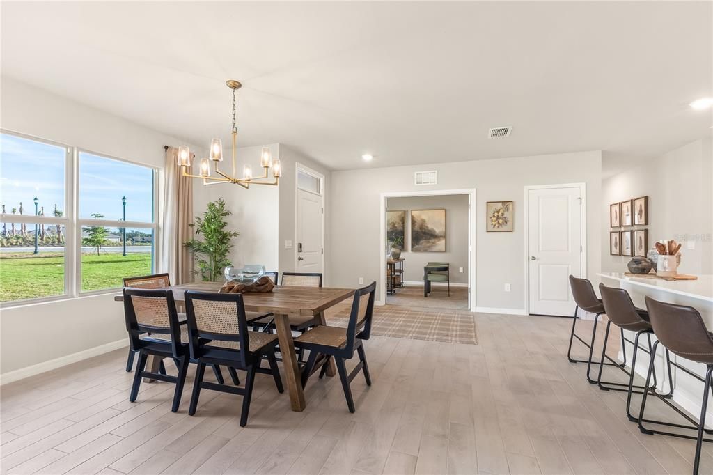 For Sale: $293,920 (2 beds, 2 baths, 1503 Square Feet)