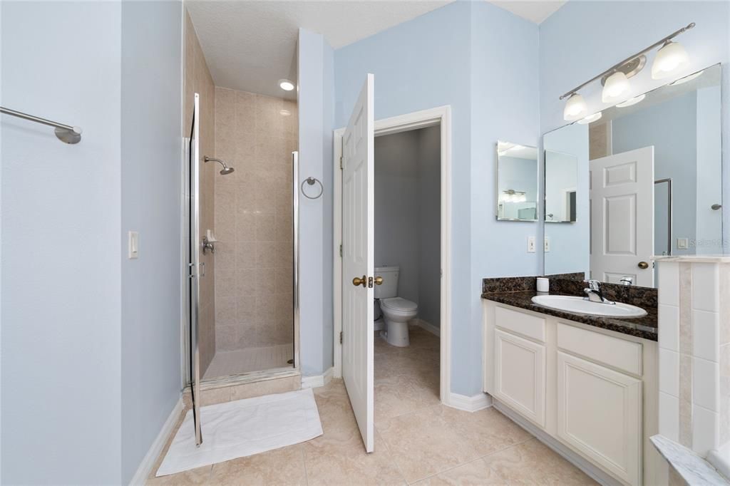 For Sale: $560,000 (5 beds, 3 baths, 2268 Square Feet)