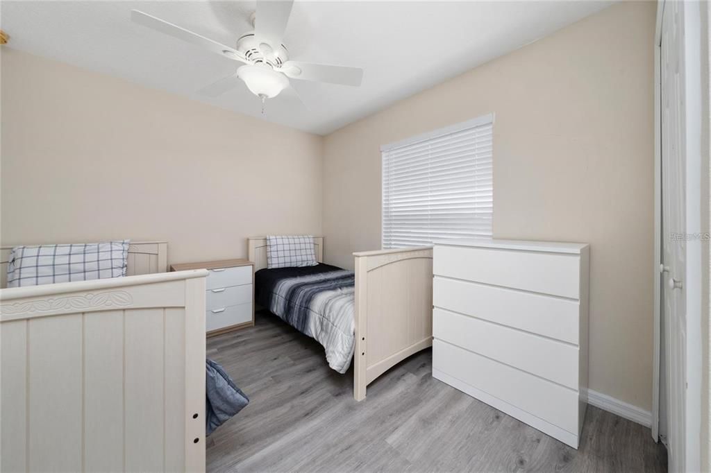 For Sale: $560,000 (5 beds, 3 baths, 2268 Square Feet)