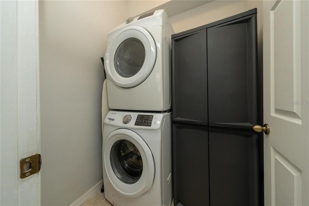 For Sale: $560,000 (5 beds, 3 baths, 2268 Square Feet)