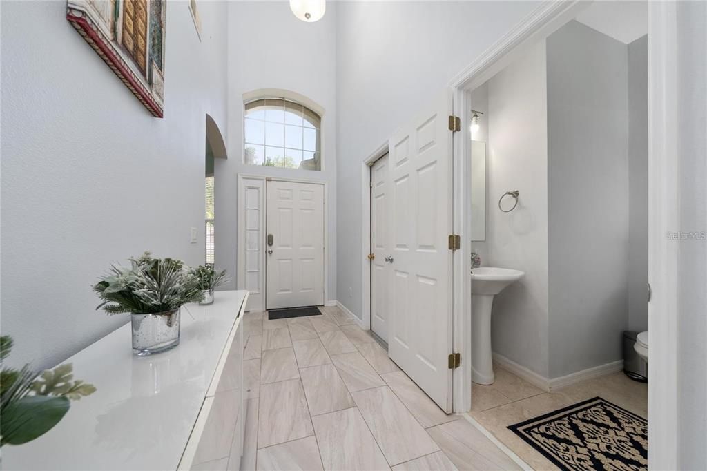 For Sale: $560,000 (5 beds, 3 baths, 2268 Square Feet)