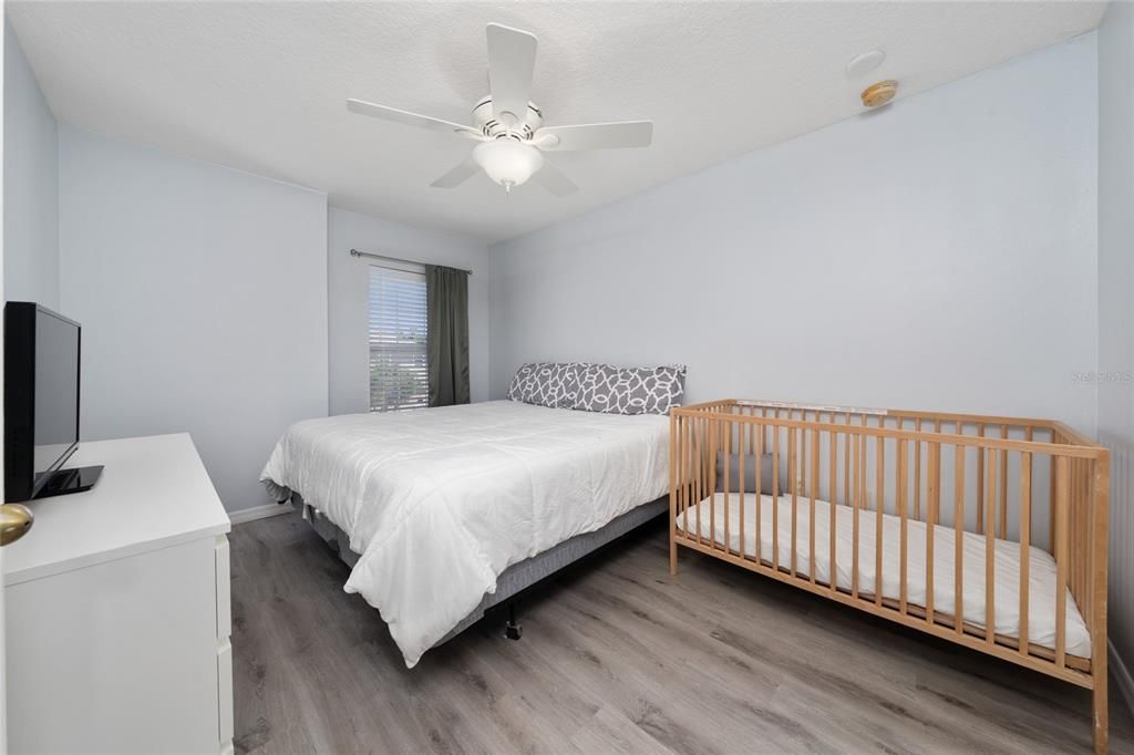 For Sale: $560,000 (5 beds, 3 baths, 2268 Square Feet)