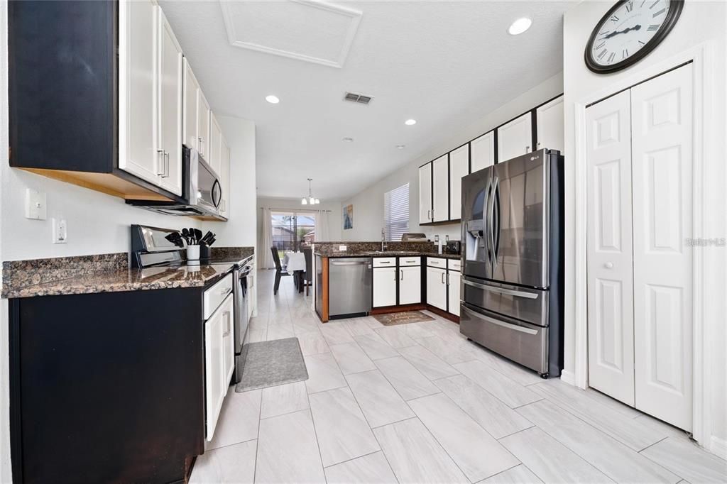 For Sale: $560,000 (5 beds, 3 baths, 2268 Square Feet)