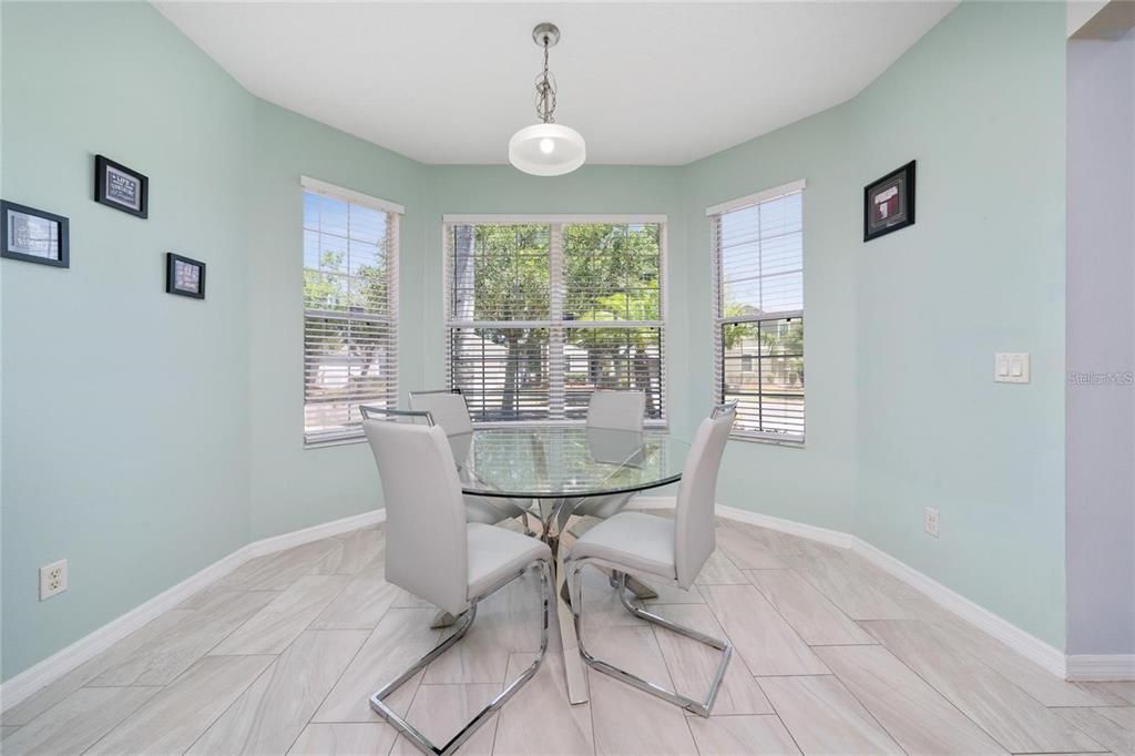 For Sale: $560,000 (5 beds, 3 baths, 2268 Square Feet)