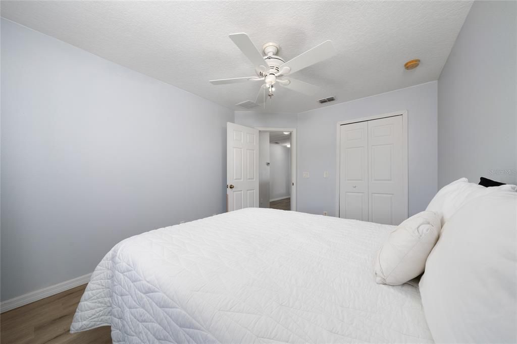 For Sale: $560,000 (5 beds, 3 baths, 2268 Square Feet)