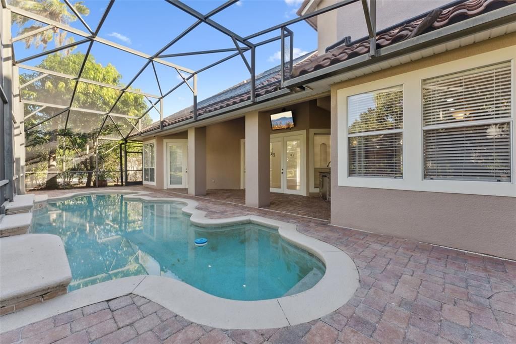 出租: $5,650 (5 贝兹, 5 浴室, 3845 平方英尺)