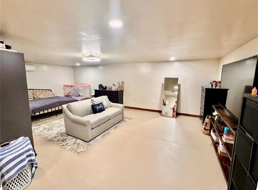 На продажу: $400,000 (3 спален, 2 ванн, 1350 Квадратных фут)