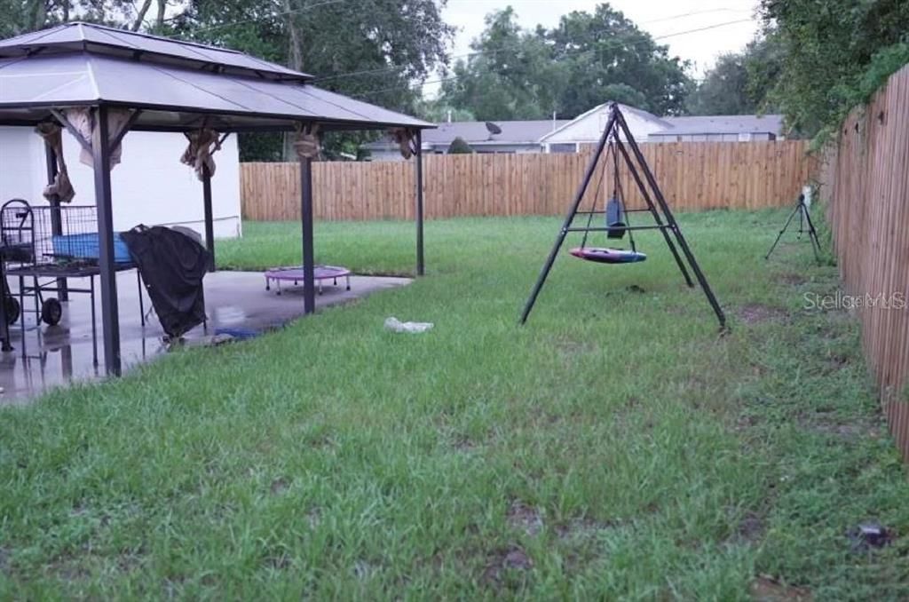 На продажу: $400,000 (3 спален, 2 ванн, 1350 Квадратных фут)