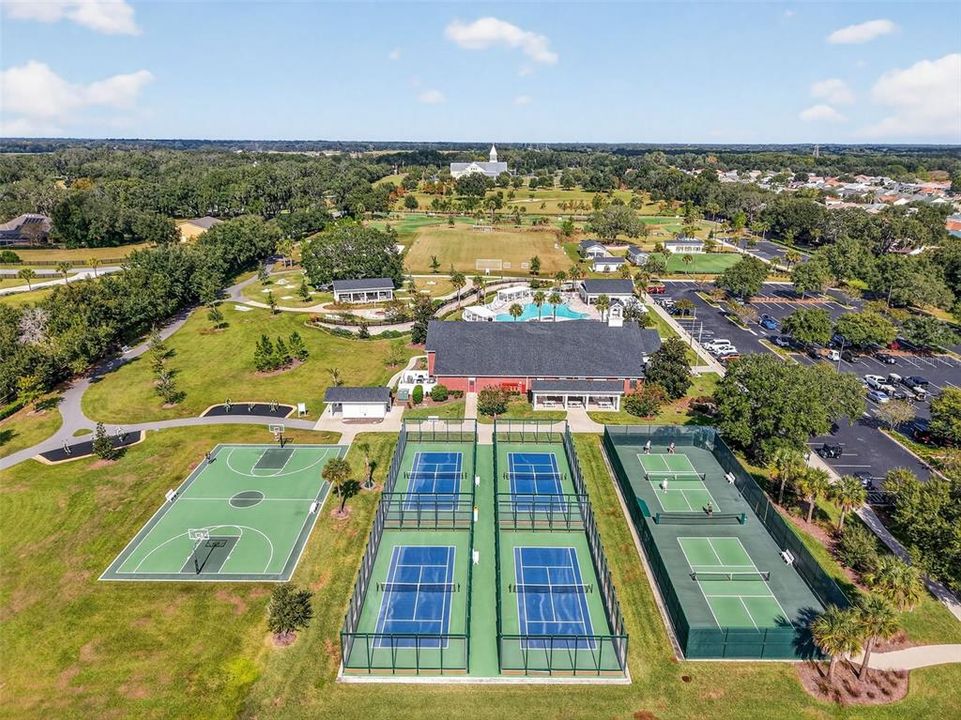 Active With Contract: $425,000 (3 beds, 2 baths, 1635 Square Feet)