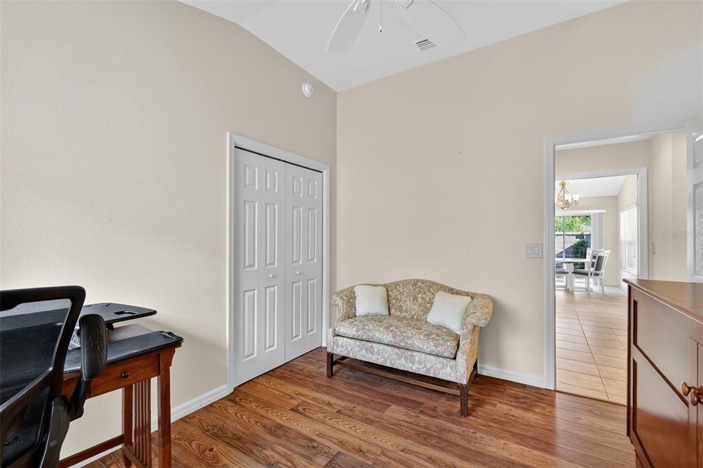 Active With Contract: $425,000 (3 beds, 2 baths, 1635 Square Feet)