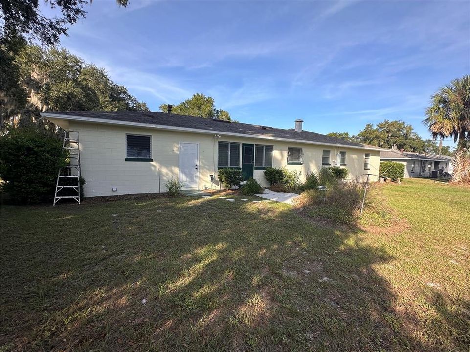 For Rent: $1,850 (2 beds, 2 baths, 1296 Square Feet)