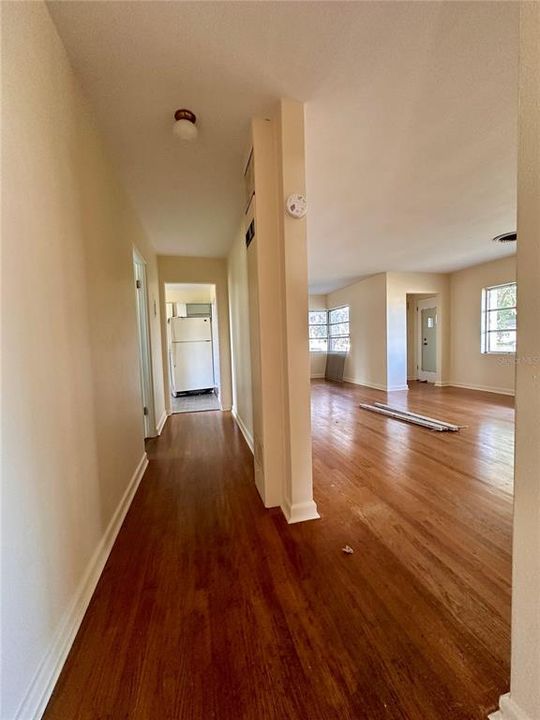For Rent: $1,850 (2 beds, 2 baths, 1296 Square Feet)