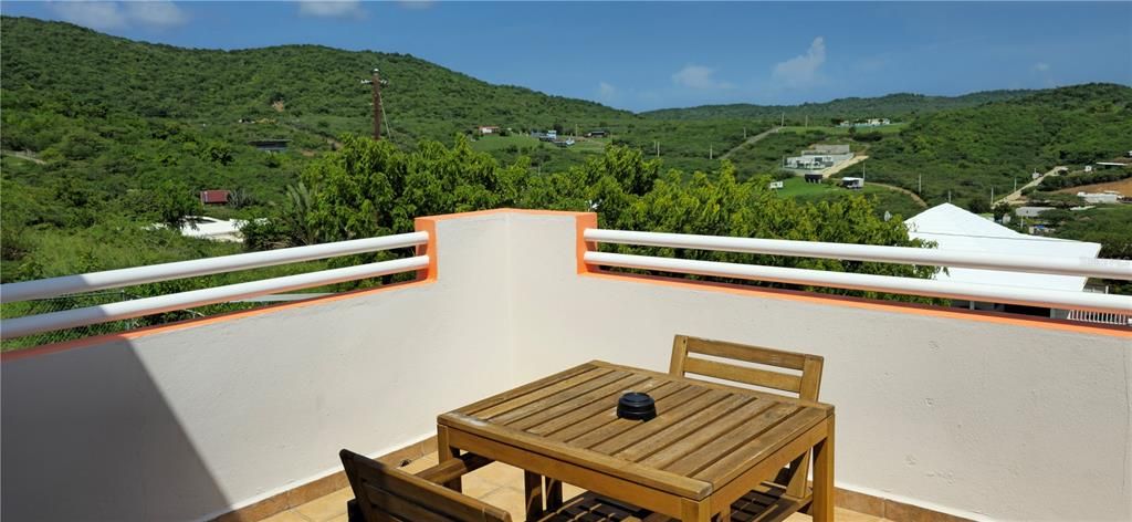 待售: $975,000 (5 贝兹, 6 浴室, 3000 平方英尺)