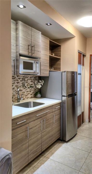 待售: $975,000 (5 贝兹, 6 浴室, 3000 平方英尺)