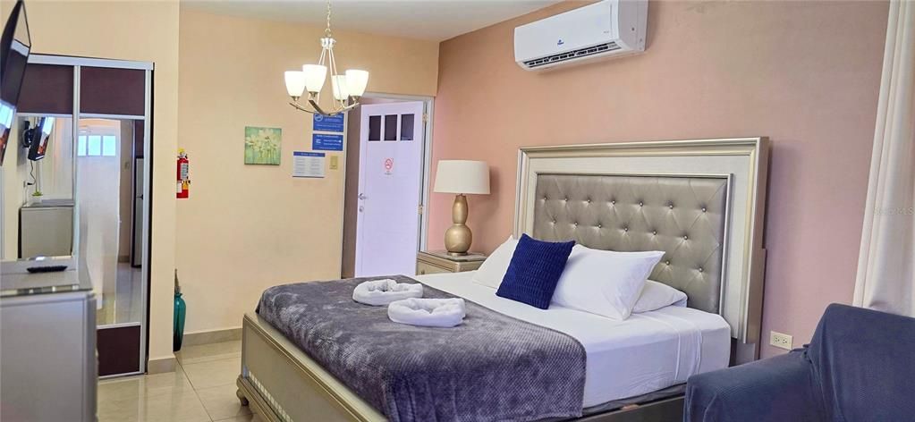 待售: $975,000 (5 贝兹, 6 浴室, 3000 平方英尺)