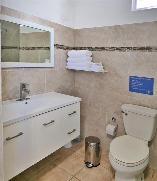 待售: $975,000 (5 贝兹, 6 浴室, 3000 平方英尺)