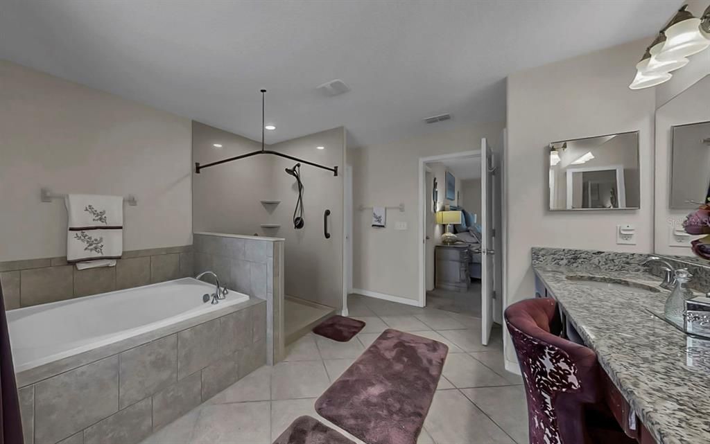 На продажу: $625,000 (5 спален, 3 ванн, 3711 Квадратных фут)