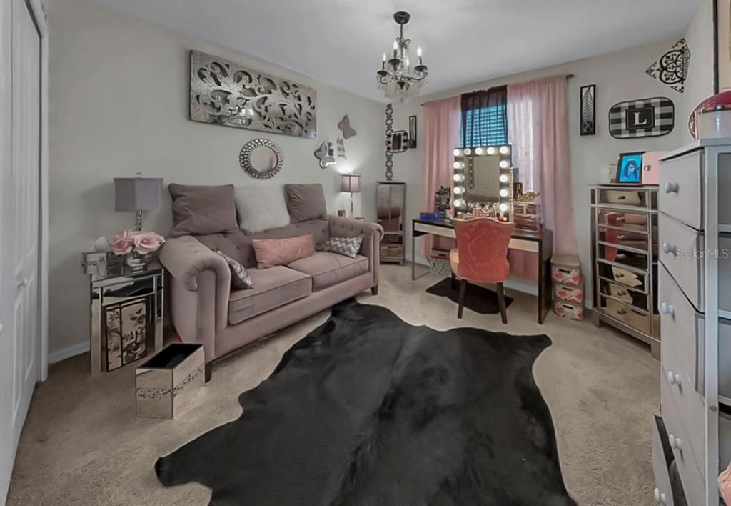 На продажу: $625,000 (5 спален, 3 ванн, 3711 Квадратных фут)