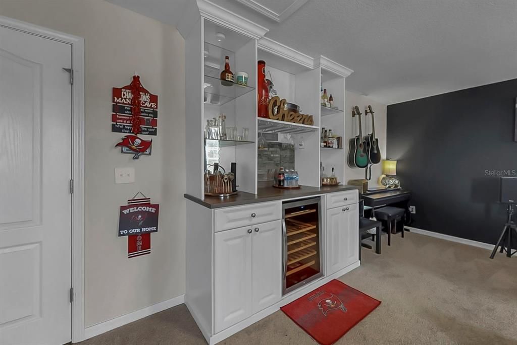 На продажу: $625,000 (5 спален, 3 ванн, 3711 Квадратных фут)