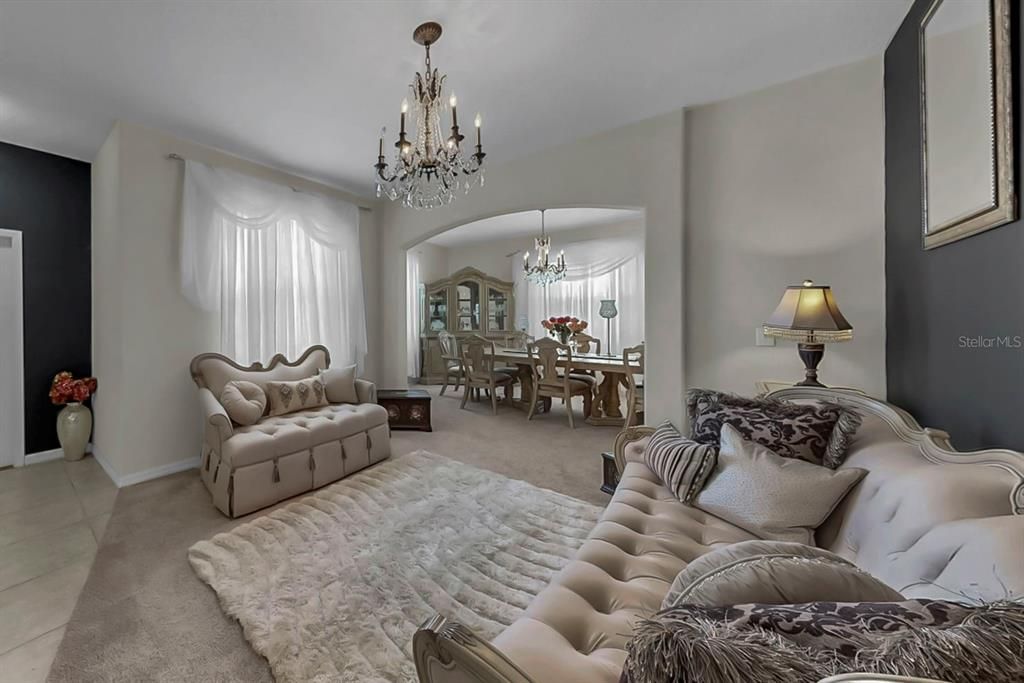 На продажу: $625,000 (5 спален, 3 ванн, 3711 Квадратных фут)