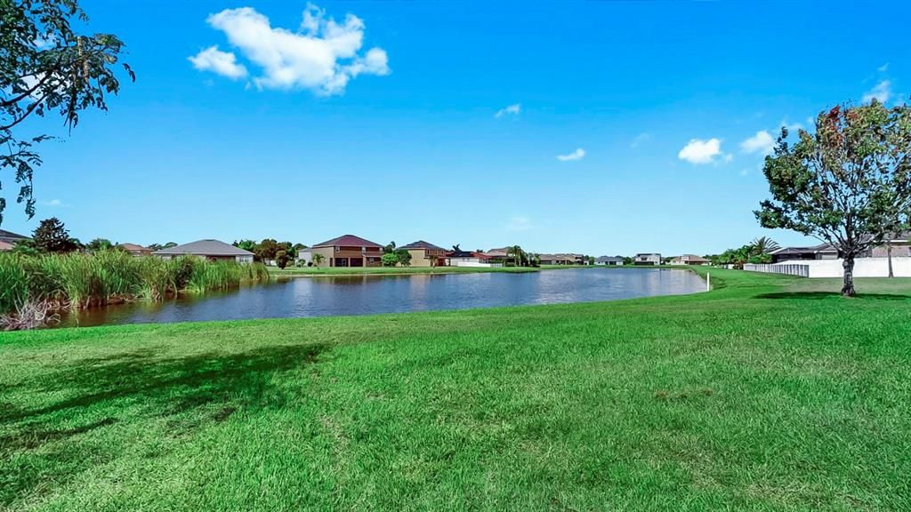 На продажу: $625,000 (5 спален, 3 ванн, 3711 Квадратных фут)