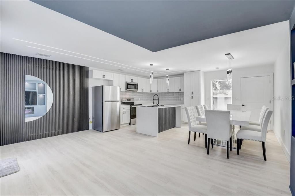 Activo con contrato: $360,000 (3 camas, 2 baños, 1193 Pies cuadrados)