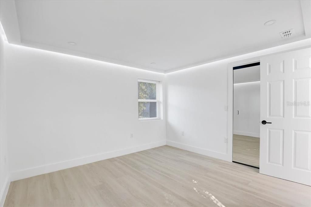 Activo con contrato: $360,000 (3 camas, 2 baños, 1193 Pies cuadrados)